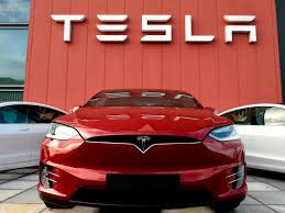 Tesla Stock Dips in European Markets, Hitting Lowest Levels in 15 Months